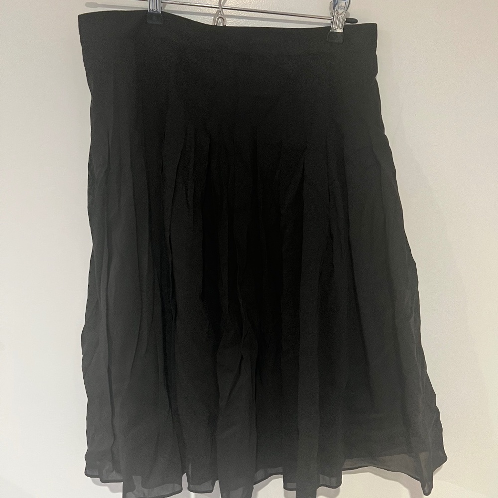 Theory “Kiara” Pleated Knee Length Black Cotton Skirt High Waist